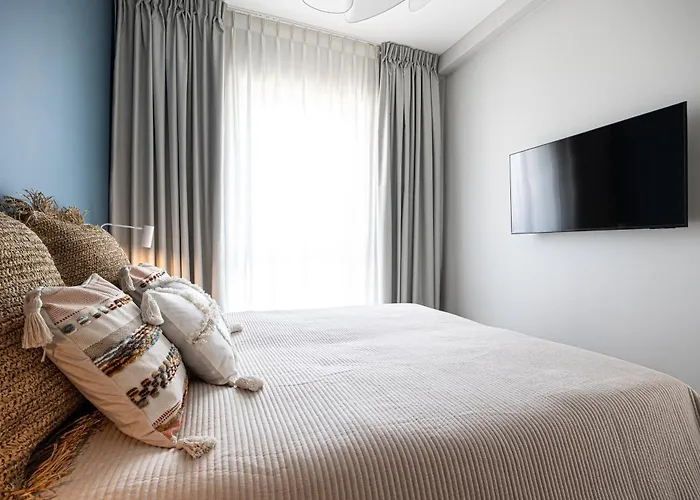 2Homerent Let\'S Sea