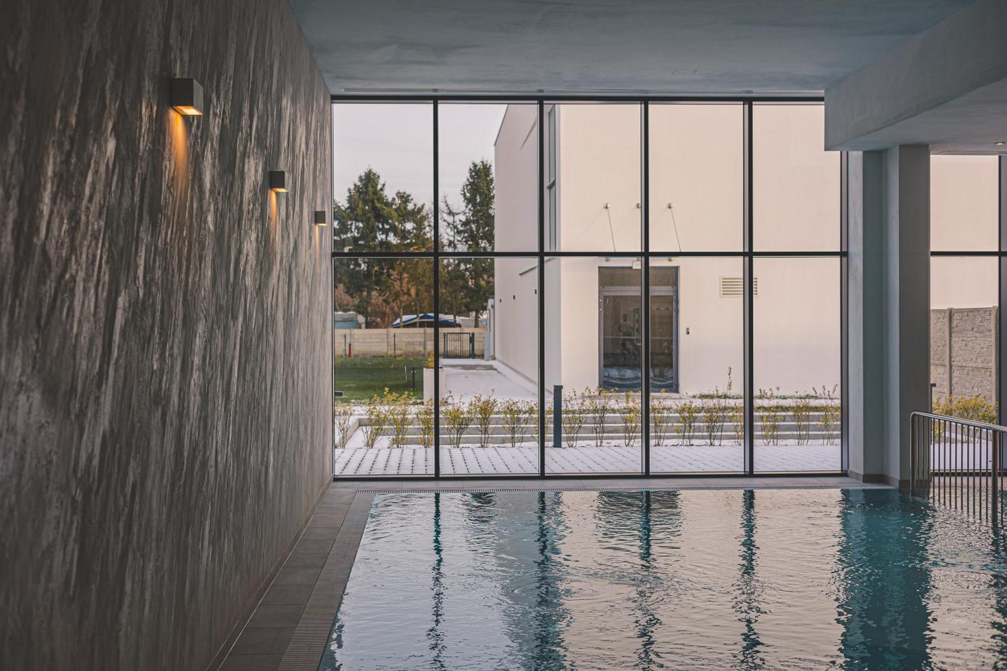 Let's Sea By 2homerent